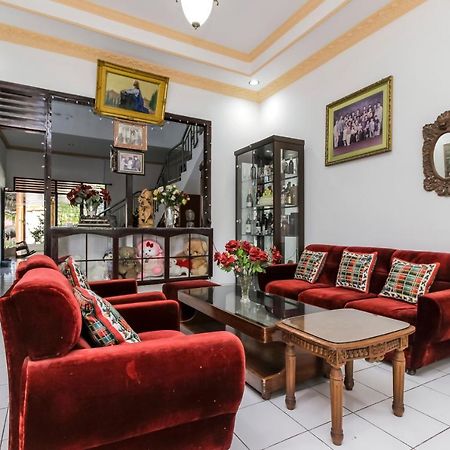 Reddoorz Near Sam Ratulangi Airport Manado Hotel Buitenkant foto