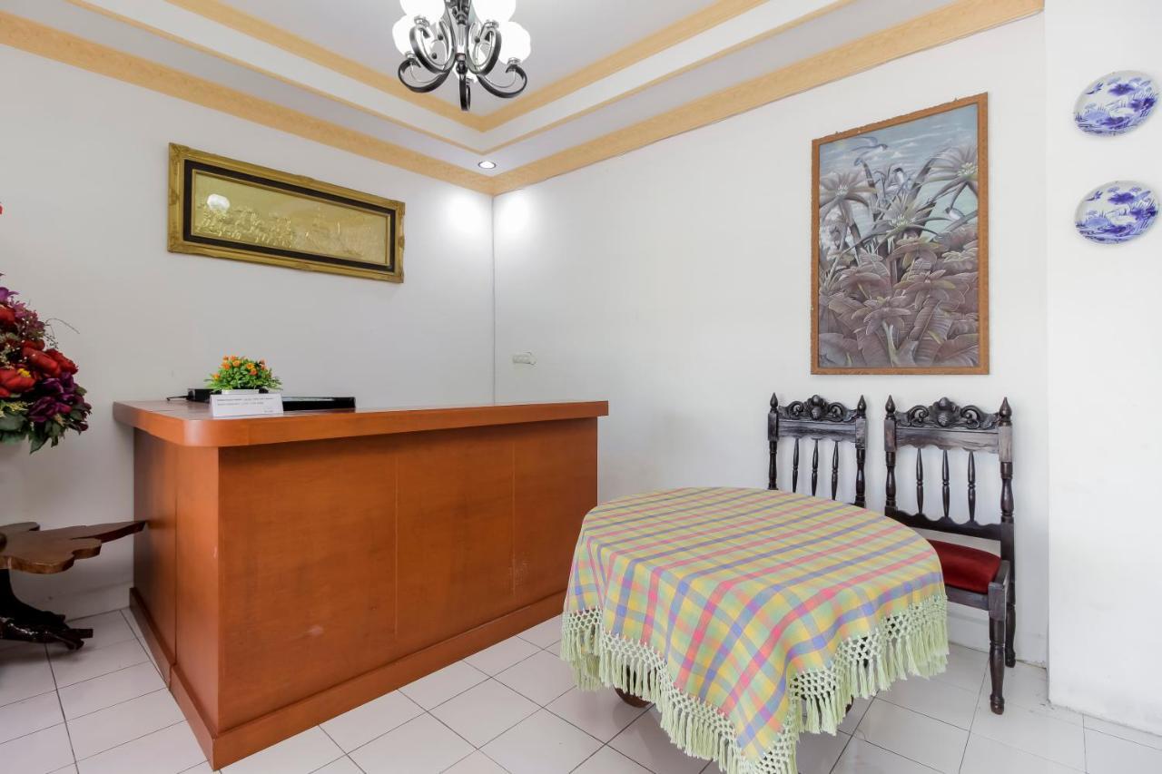 Reddoorz Near Sam Ratulangi Airport Manado Hotel Buitenkant foto